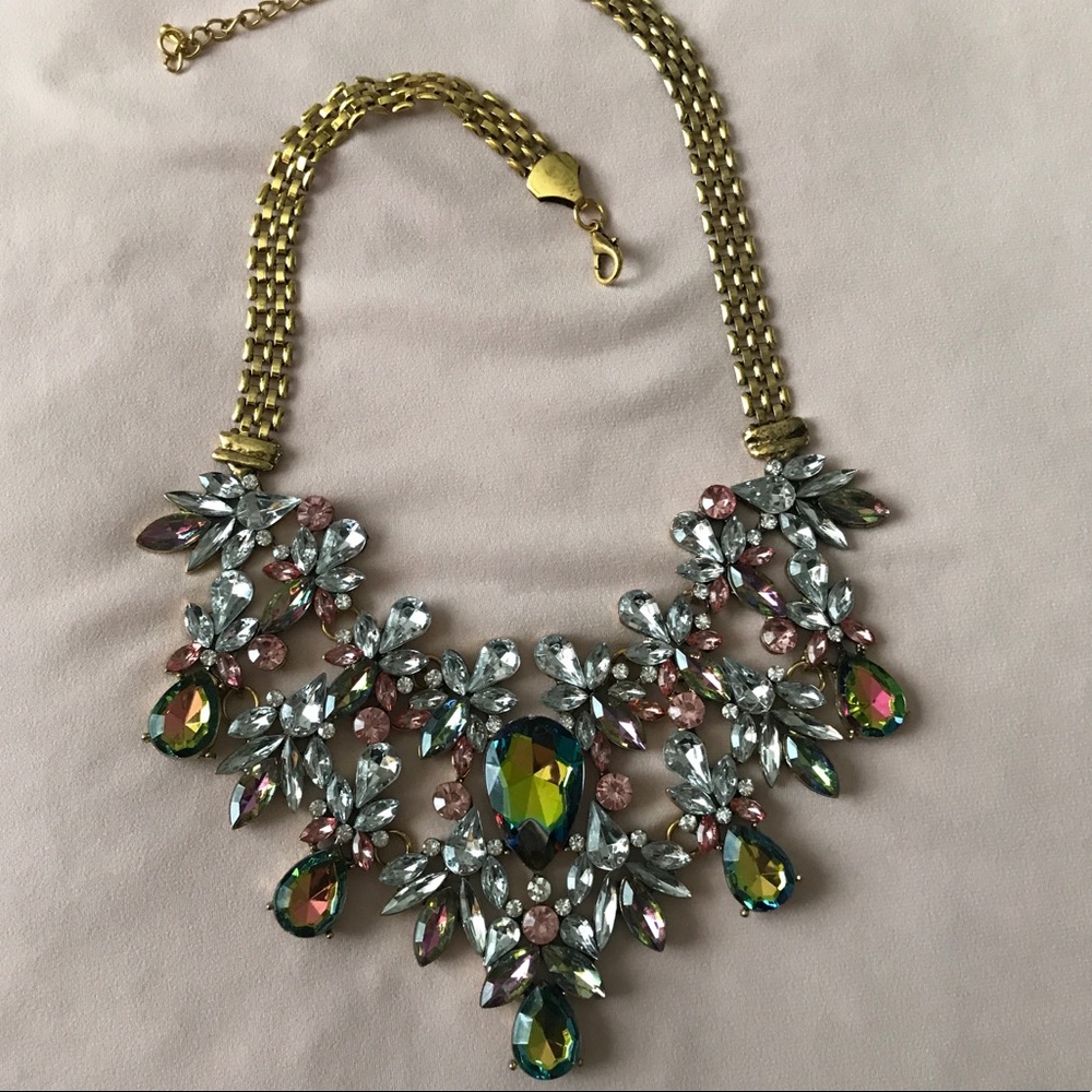 Statement Necklace - Picture 3 of 3